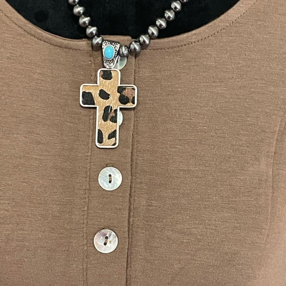 🎀 Women’s Henley Top Size Large - Picture 2 of 3